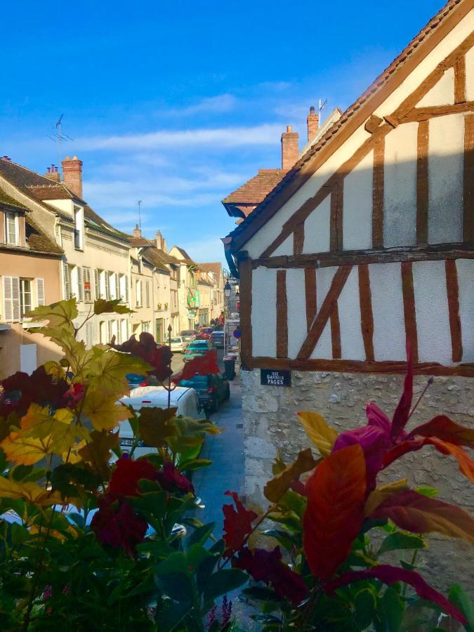 Ferienwohnung L'Elegance Au Coeur Du Medieval Provins Exterior foto